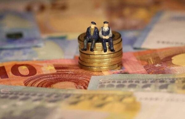 Συντάξεις Οκτωβρίου 2020: Πληρωμές – Οι ημερομηνίες για όλα τα Ταμεία