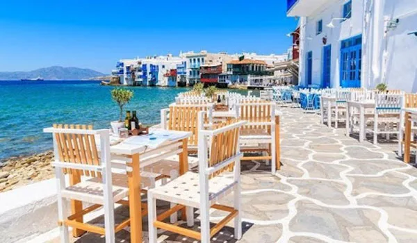 Daily Telegraph: Tα 15 καλύτερα ελληνικά νησιά για να επισκεφθεί κάποιος μετά την πανδημία