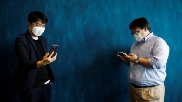 C-FACE: Μάσκα κατά του κορονοϊού και μεταφραστής