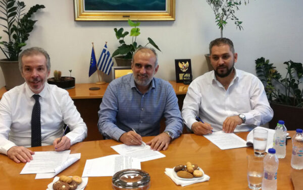 Ελληνικά Υδατοδρόμια : Υπεγράφη η σύμβαση παραχώρησης λειτουργίας υδατοδρομίου στο Λιμένα Πατρών