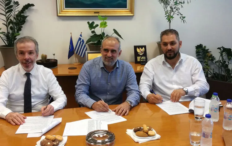 Ελληνικά Υδατοδρόμια : Υπεγράφη η σύμβαση παραχώρησης λειτουργίας υδατοδρομίου στο Λιμένα Πατρών