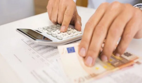 Συντάξεις: Πότε θα δοθούν τα αναδρομικά στους συνταξιούχους