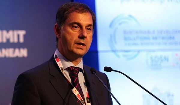 Θεοχάρης: Η φετινή τουριστική σεζόν είναι δύσκολη αλλά επιτρέπει στη χώρα μας να ελπίζει