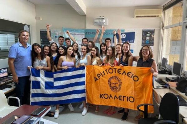 Πανευρωπαϊκό Βραβείο Καινοτομίας για την Eλληνική Μαθητική «Start Up» ΕCOWAVE!