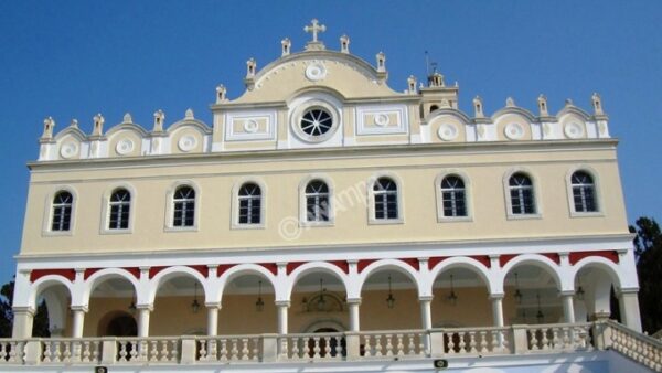 Δεκαπενταύγουστος: Η Ελλάδα γιορτάζει σήμερα την Κοίμηση της Θεοτόκου με ευλάβεια και προσοχή