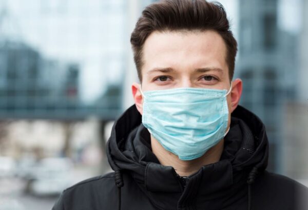 Κορονοϊός: Σε ποιούς χώρους θα μείνουν και το καλοκαίρι οι μάσκες – Τι θα γίνει με σούπερ μάρκετ, κoμμωτήρια