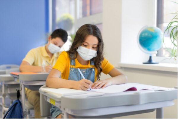 Άνοιγμα σχολείων – Πρόεδρος ΔΟΕ: Ζητάμε θωράκιση από τους αρνητές της μάσκας, να μην τρέχουμε στα αυτόφωρα