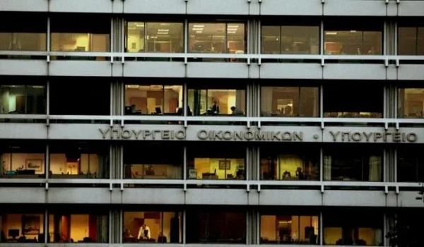 Παγώνουν έως 30 Απριλίου 2021 τα φορολογικά χρέη πληγέντων από τον κορονοϊό