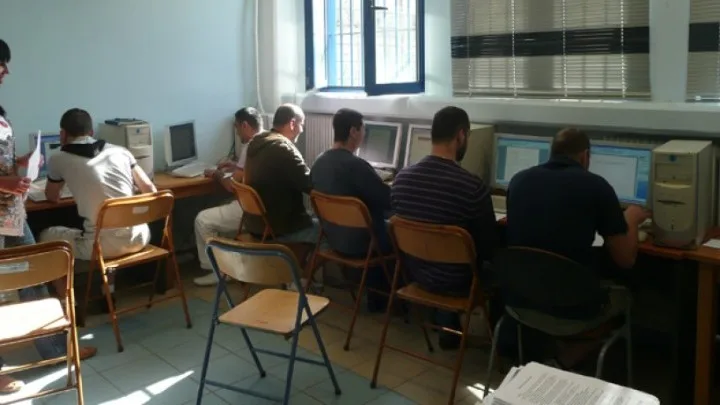 Φυλακές: Σχολεία  για ουσιαστική επανένταξη γονέων