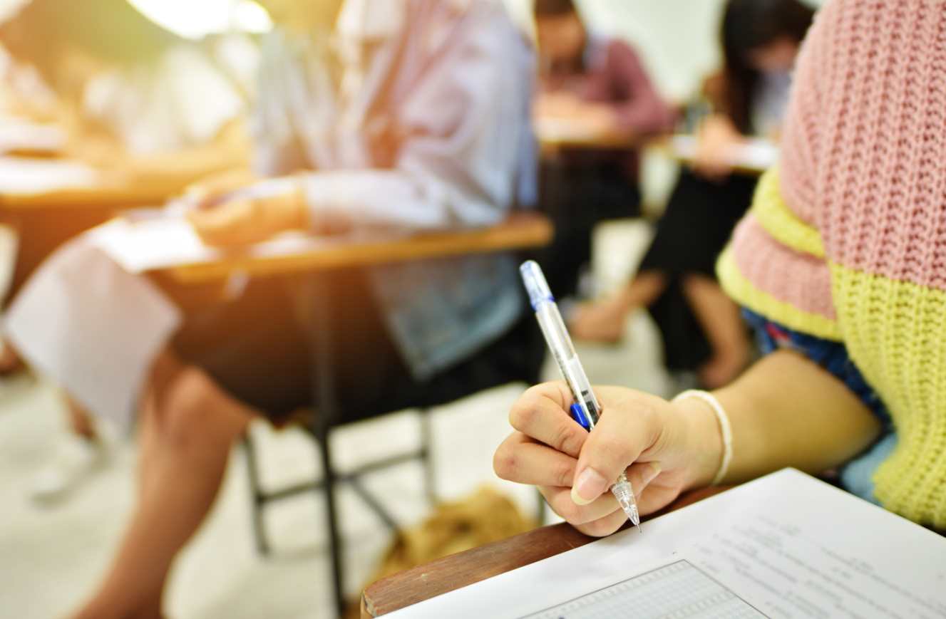 Γιατί νομοσχέδιο για τα ιδιωτικά πανεπιστήμια φέρνει χάος στις σχολές: Αναβάλλονται εξετάσεις