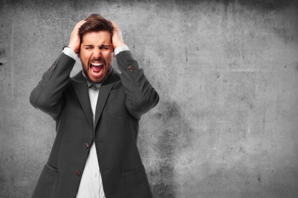 Κέντρα Ξένων Γλωσσών: Έρχεται αφανισμός ενός νόμιμου κλάδου από παράνομους – Επιστολές προς Υπουργούς και Πρωθυπουργό