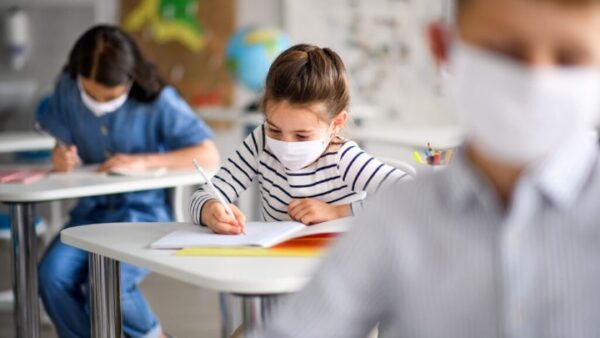 Στιγματισμός μαθητή λόγω κορονοϊού: Πώς να αντιμετωπίσει ψυχολογικά την επιστροφή του στο σχολείο ο μαθητής που νόσησε