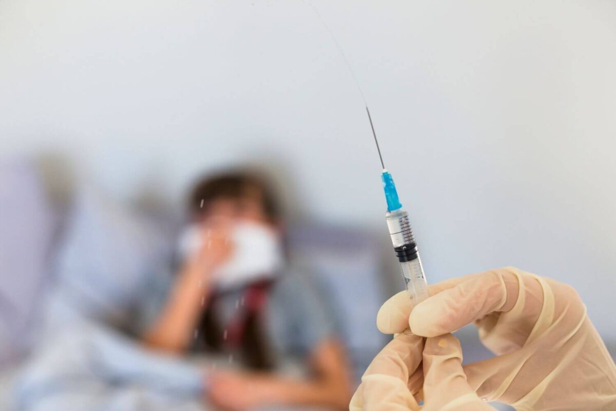 Πότε ξεκινούν τα πρώτα εμβόλια για τον κορονοϊό στην ΕΛΛΑΔΑ