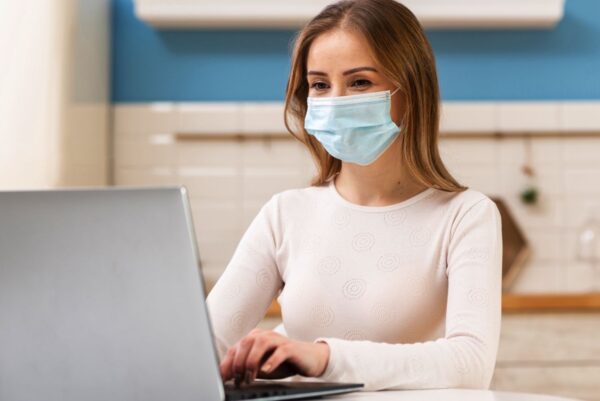 Τηλεργασία: Αυξάνεται στο 50% – Πότε και πώς θα δηλωθεί από τους εργοδότες