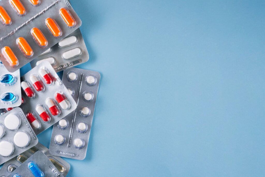 Φάρμακα: Σοβαρές ελλείψεις σε αντιπυρετικά, αντιιικά και αντιβιοτικά εν μέσω έξαρσης ιώσεων
