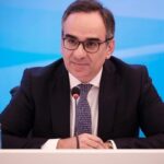 Β. Κοντοζαμάνης: Πότε θα έχουμε τις πρώτες δόσεις εμβολίου για τον κορονοϊό