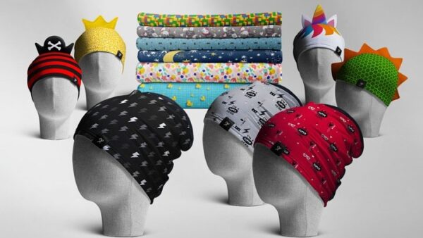 Σκουφάκια για παιδιά ήρωες που δίνουν μάχη ζωής – Κάθε σχέδιο είναι αποκλειστικό