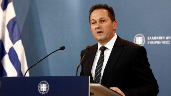 Πέτσας: Θα υπάρξουν νέα τοπικά lockdown αν ξεφύγει η κατάσταση