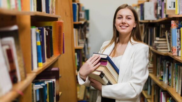 Εκπαιδευτικοί για διεθνές απολυτήριο: Ένα ακόμα χτύπημα στο δημόσιο σχολείο