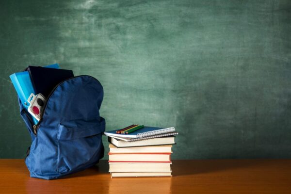 Ωνάσεια Σχολεία: Έρχεται «ιδιωτικοποίηση και αλλοίωση του δημόσιου σχολείου«