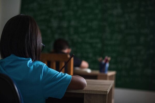 Εκπαιδευτικοί: Καμία κάμερα στην τάξη! Ούτε μια ώρα on – line αναμετάδοσης του μαθήματος