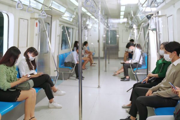 Κορονοϊός: Μυστήριο η αύξηση κρουσμάτων σε περιοχές με υψηλή εμβολιαστική κάλυψη