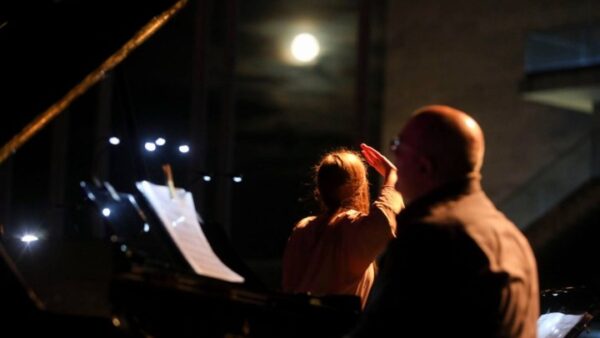 Πανσέληνος και μουσικές για το φεγγάρι στον υπολογιστή σας από το  Μέγαρο Μουσικής Θεσσαλονίκης