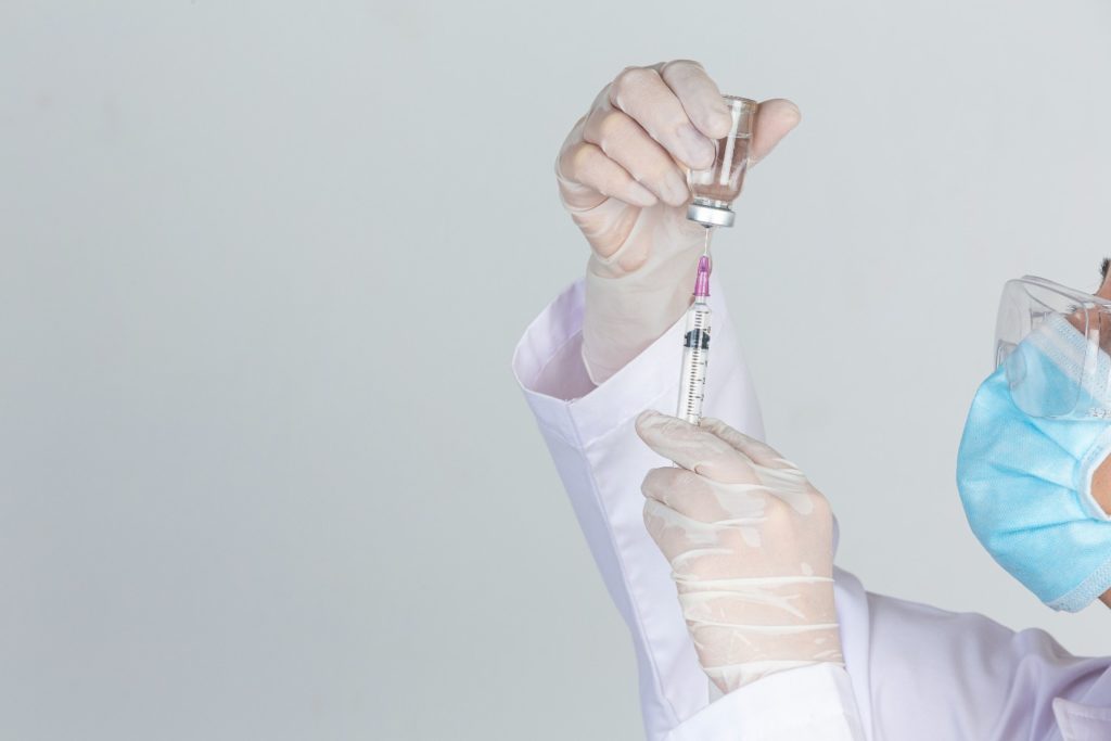 Εμβόλια: Πώς θα γίνει ο εμβολιασμός στην Ελλάδα - Τα ΝΕΑ στοιχεία