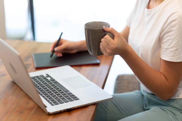 ΔΕΔΔΗΕ: Πάνω από 600 προσλήψεις – Τι πρέπει να ξέρετε