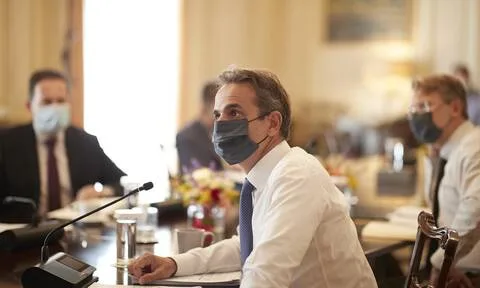 Συσκέψεις της κυβέρνησης για την υλοποίηση του Εθνικού Σχεδίου Εμβολιασμού