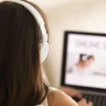 Voucher 200 ευρώ για laptop και tablet: Οι δικαιούχοι - Πώς και πότε θα γίνουν οι αιτήσεις