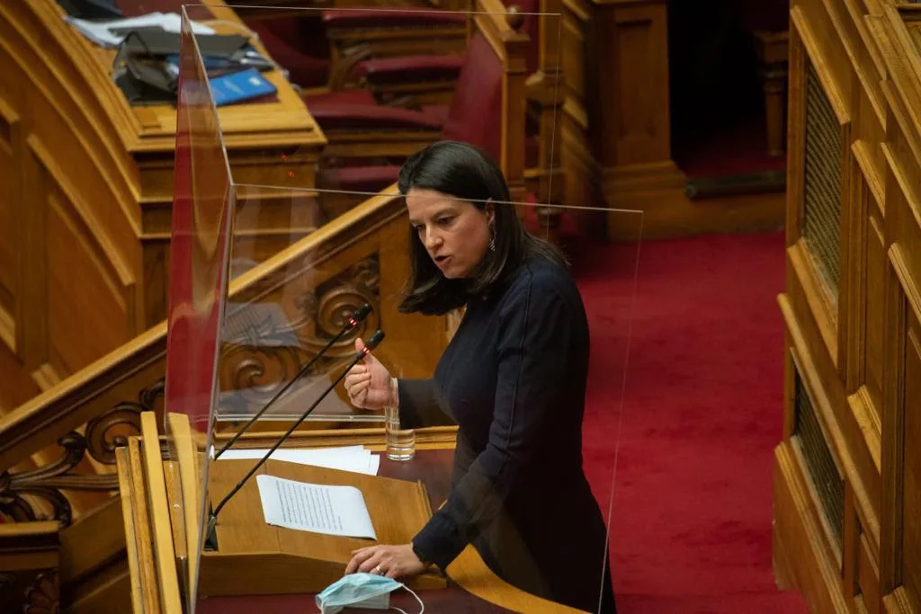 Κεραμέως: Οι κοινωνικoί ανελκυστήρες της εκπαίδευσης είναι πολλοί με εναλλακτικές διαδρομές