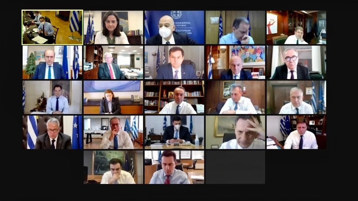 Αλλαγές στις Πανελλήνιες 2021: Οι προτάσεις του Υπουργείου Παιδείας – Έρχεται όριο φοίτησης στα ΑΕΙ