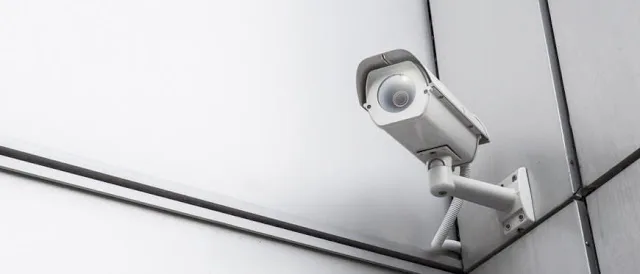 Ο πραγματικός λόγος που τα μάτια μας βγαίνουν κόκκινα στις φωτογραφίες