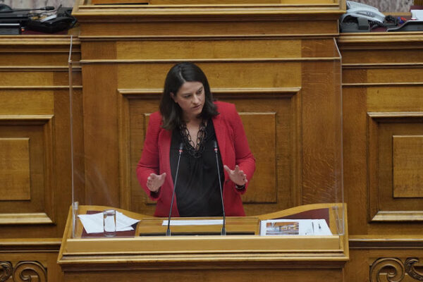 Κεραμέως για Παγκόσμια Ημέρα Εκπαιδευτικών:  Η προσφορά σας είναι ανεκτίμητη