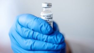 Κορονοϊός - Εμβολιασμοί: Έχουν οι πολίτες δυνατότητα επιλογής εμβολίων; Διευκρινίσεις