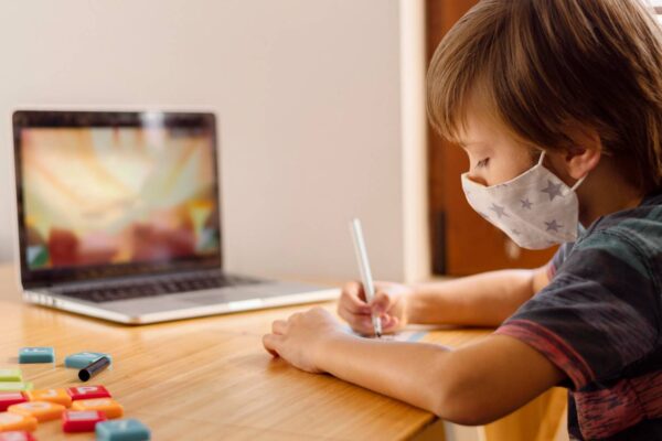 Voucher 200 ευρώ: Πότε ανοίγει η πλατφόρμα για τους εκπαιδευτικούς – Αιτήσεις