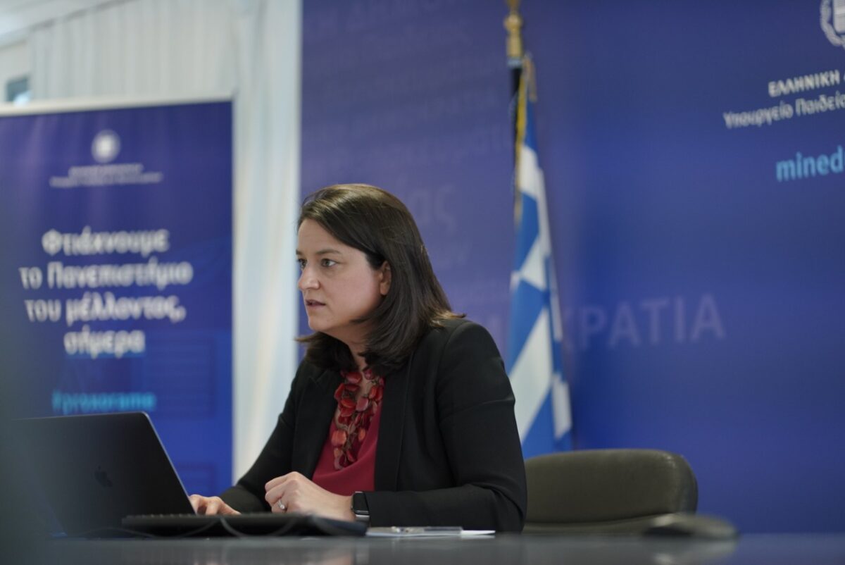 Κεραμέως: Πώς θα προχωρήσει το άνοιγμα σχολείων και οι πανελλήνιες 2021