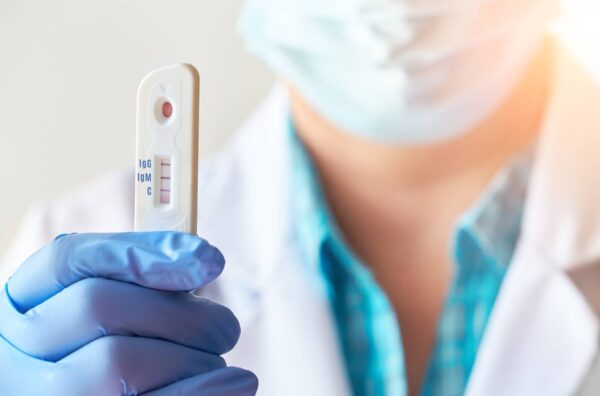 Self test: Η οριστική απόφαση για τα φαρμακεία – Τι θα ισχύει