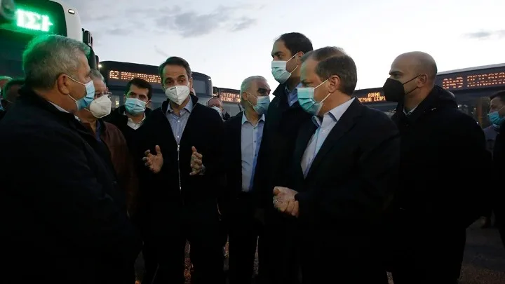 Μητσοτάκης: Στηρίζουμε τα ΜΜΜ – Τι είπε για τις νέες προσλήψεις