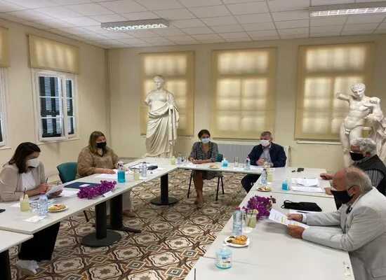 Υπουργείο παιδείας: Δυναμική νέα πορεία του Ιδρύματος «Αναργύρειος και Κοργιαλένειος Σχολή Σπετσών