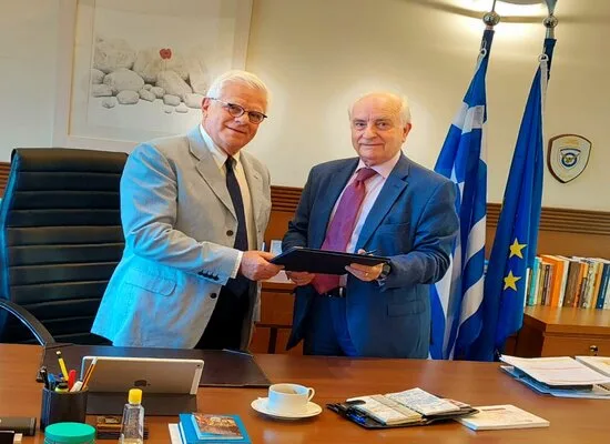 Ελληνικό Ανοικτό Πανεπιστήμιο: Υπογραφή πρωτοκόλλου συνεργασίας με το υπουργείο Παιδείας