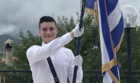 Πανελλήνιες 2021: Ο πρώτος των πρώτων στην Ιατρική είχε μαζί του μια εικόνα της Παναγίας