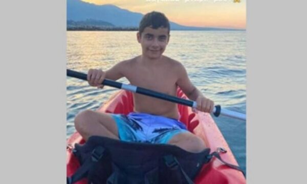Θάνατος 13χρονου μαθητή: Συγκλονίζει η μητέρα – «Να παίζεις μπάλα εκεί πάνω»