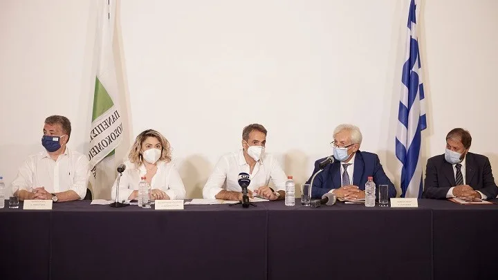 Κυριάκος Μητσοτάκης: Η χώρα δεν ξανακλείνει – Οικονομία και κοινωνία θα δουλεύουν κανονικά