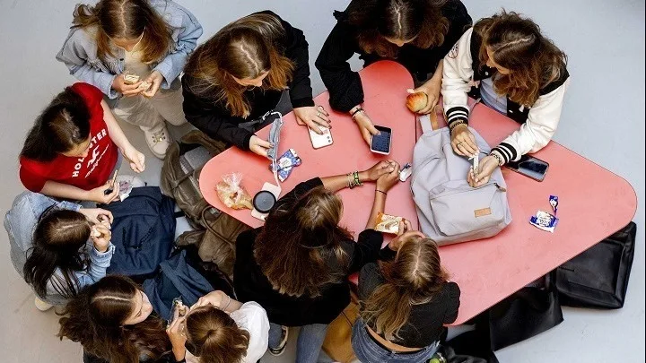 Unicef και Unesco: Το κλείσιμο σχολείων μπορεί να προκαλέσει «την καταστροφή μίας γενιάς»