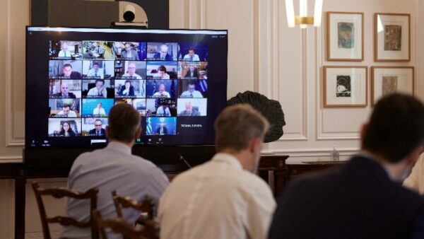 Νέα δεδομένα μετά τις κρίσεις: Υπ. Επικρατείας ο Α. Σκέρτσος, κυβ. εκπρόσωπος ο Ι. Οικονόμου