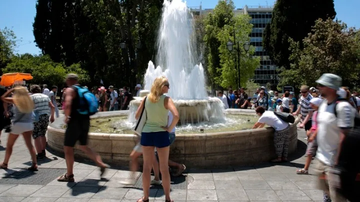 Καιρός – Συναγερμός λόγω καύσωνα: Ακραίες συνθήκες με 45 βαθμούς – Τι πρέπει να προσέξετε