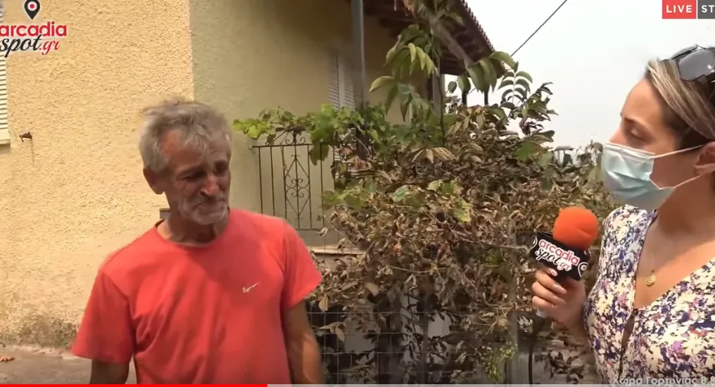 Πυρόπληκτος καταγγέλλει κλαίγοντας: «Μου ζήτησαν πολιτικό μέσο για πυροσβεστικό»