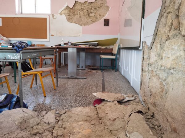Κρήτη: Στο σχολείο τους ξανά μετά από τον σεισμό, οι μαθητές του 2ου Δημοτικού Αρκαλοχωρίου